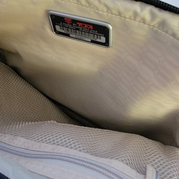 Tumi Tech Black Yellow Gold McKenna Flap Body Bag Crossbody Adjustable Strap - Picture 9 of 16